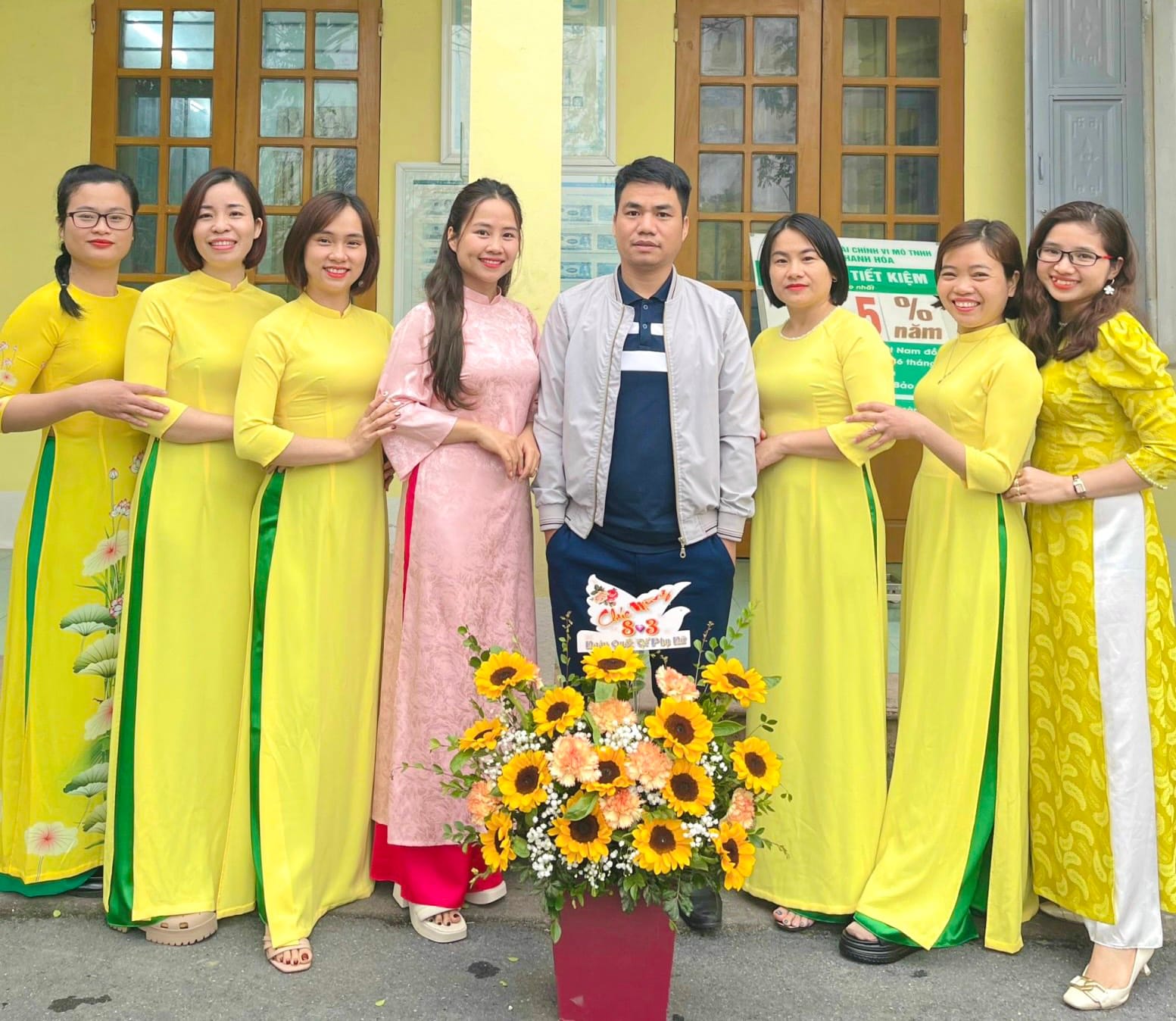 Phòng giao dịch Đông Sơn